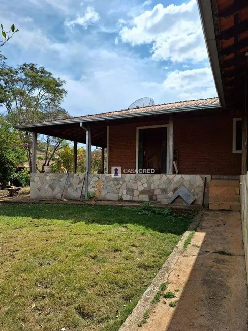 Chácara com 2 quartos à venda, 880m2 em Varginha - MG - imagem 5 Foto 5 de Chácara com 2 quartos à venda, 880m2 em Varginha - MG