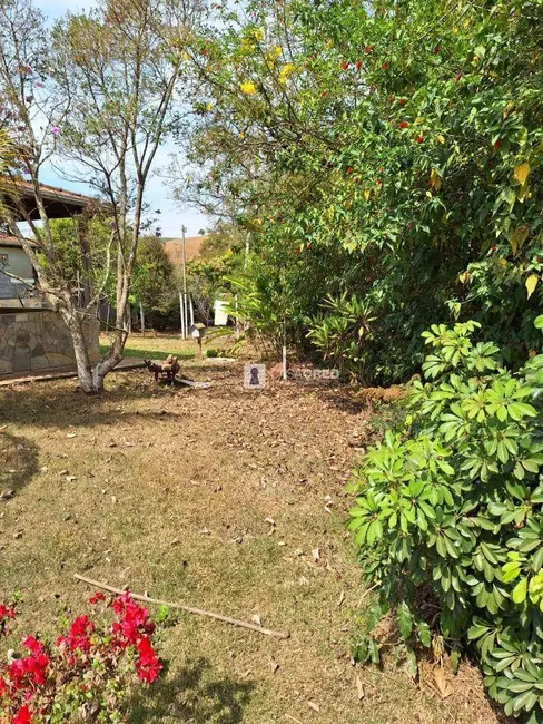 Chácara com 2 quartos à venda, 880m2 em Varginha - MG - imagem 6 Foto 6 de Chácara com 2 quartos à venda, 880m2 em Varginha - MG