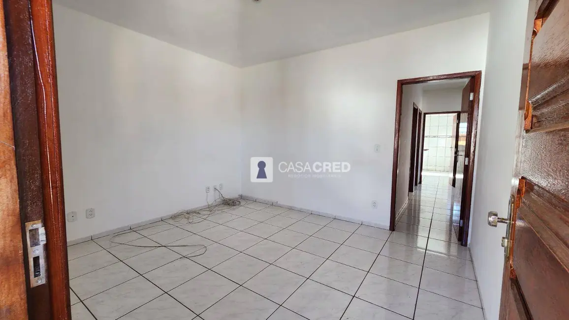 Casa com 3 quartos à venda, 250m2 em Santa Maria, Varginha - MG - imagem 4 Foto 4 de Casa com 3 quartos à venda, 250m2 em Santa Maria, Varginha - MG