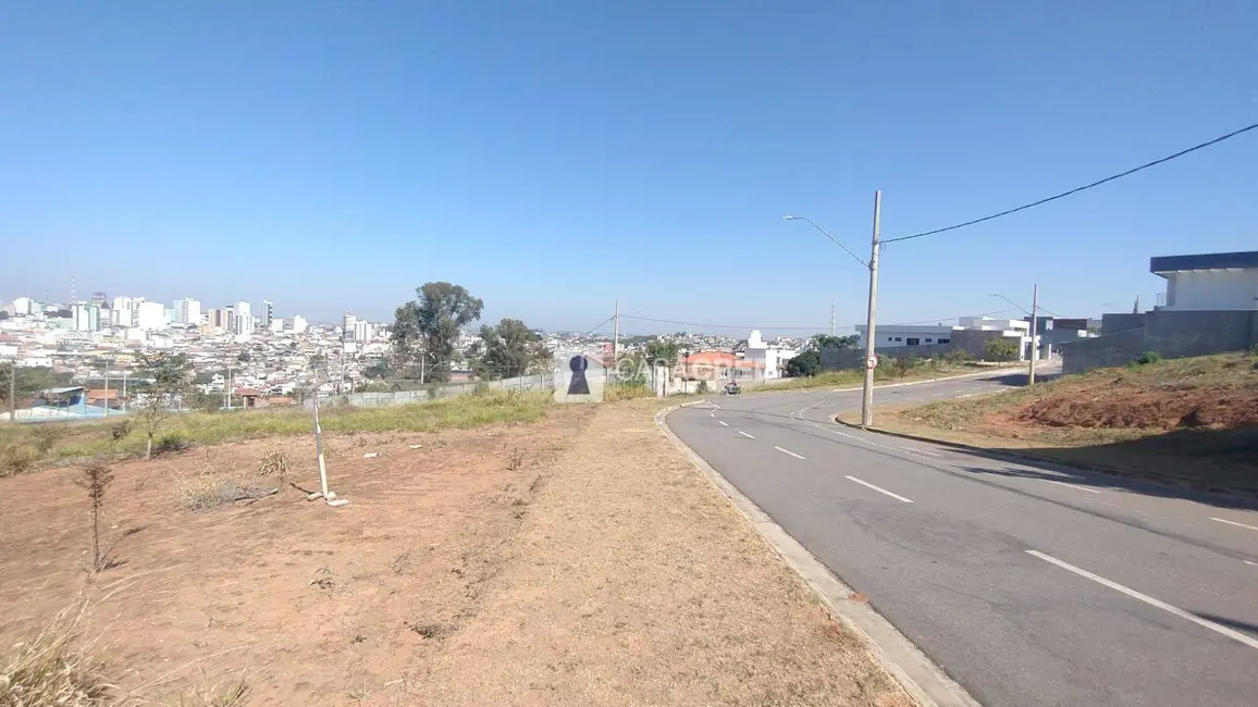 Foto 2 de Terreno / Lote à venda, 361m2 em Vila Paiva, Varginha - MG