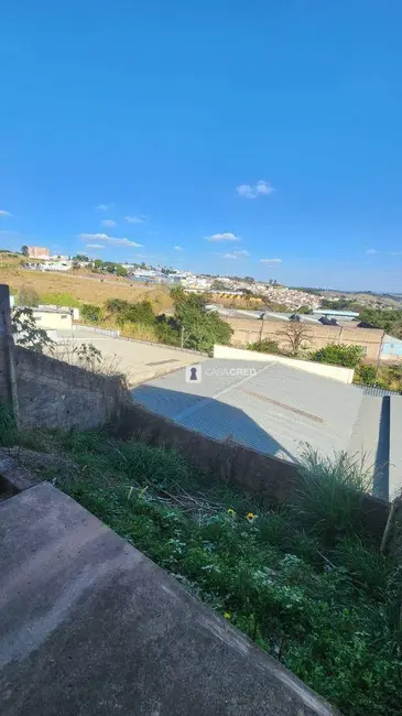 Casa de Condomínio com 3 quartos à venda, 250m2 em Condomínio Residencial Urupês, Varginha - MG - imagem 9 Foto 9 de Casa de Condomínio com 3 quartos à venda, 250m2 em Condomínio Residencial Urupês, Varginha - MG