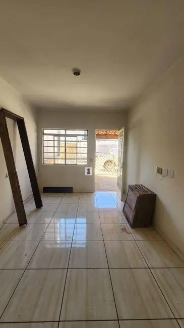 Foto 2 de Casa de Condomínio com 3 quartos à venda, 250m2 em Condomínio Residencial Urupês, Varginha - MG