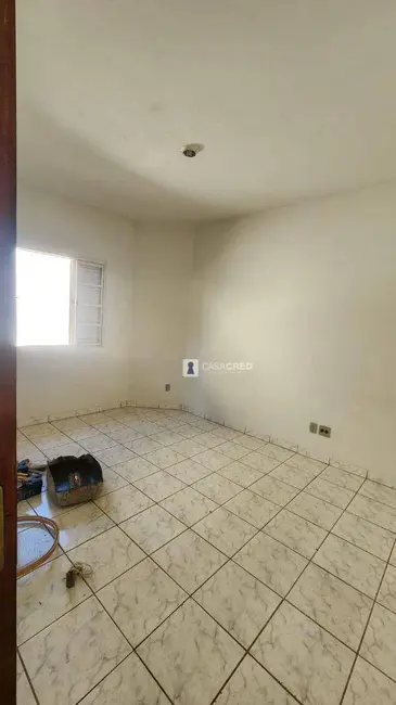 Casa com 3 quartos à venda, 180m2 em Parque Urupês, Varginha - MG - imagem 6 Foto 6 de Casa com 3 quartos à venda, 180m2 em Parque Urupês, Varginha - MG