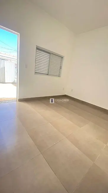 Casa com 2 quartos à venda, 200m2 em Alto da Figueira III, Varginha - MG - imagem 4 Foto 4 de Casa com 2 quartos à venda, 200m2 em Alto da Figueira III, Varginha - MG