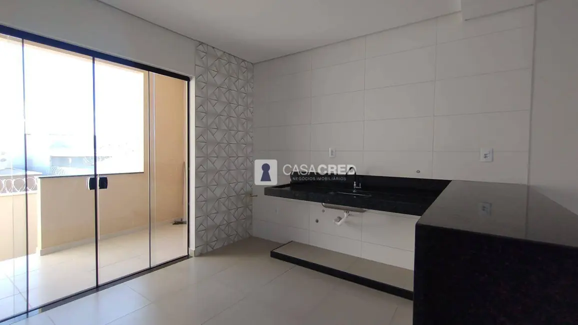 Foto 2 de Casa com 3 quartos à venda, 200m2 em Varginha - MG