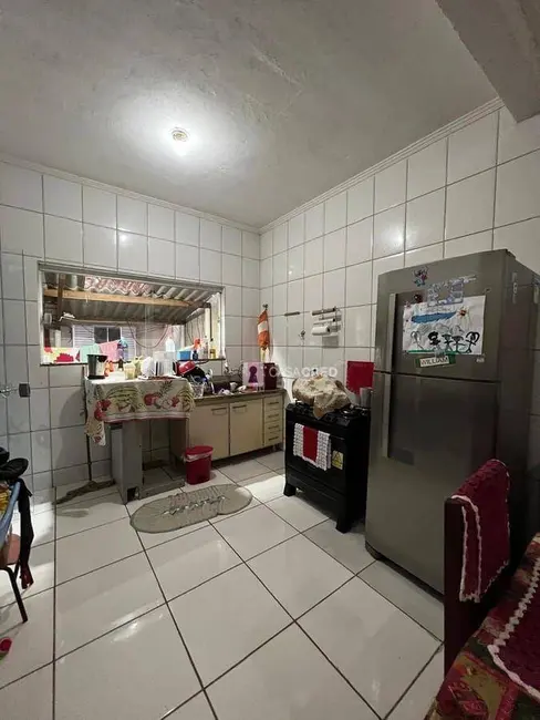 Casa com 2 quartos à venda, 100m2 em Vila Andere II, Varginha - MG - imagem 1 Foto 1 de Casa com 2 quartos à venda, 100m2 em Vila Andere II, Varginha - MG