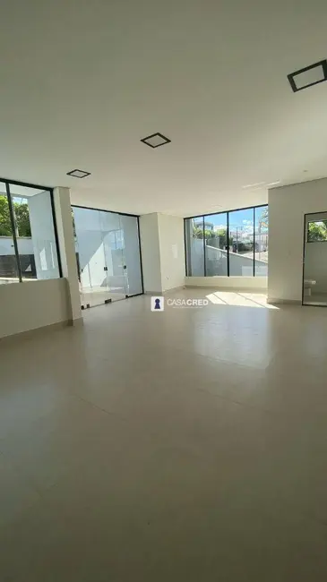 Loja para alugar, 300m2 em Vila Paiva, Varginha - MG - imagem 9 Foto 9 de Loja para alugar, 300m2 em Vila Paiva, Varginha - MG