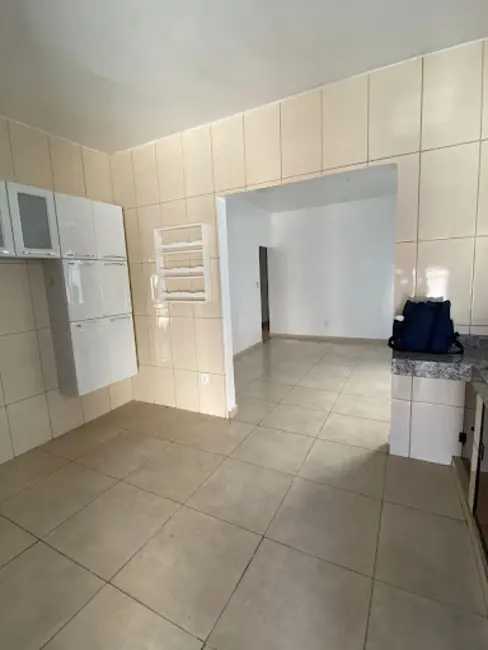 Casa com 5 quartos à venda, 330m2 em Santana, Varginha - MG - imagem 4 Foto 4 de Casa com 5 quartos à venda, 330m2 em Santana, Varginha - MG