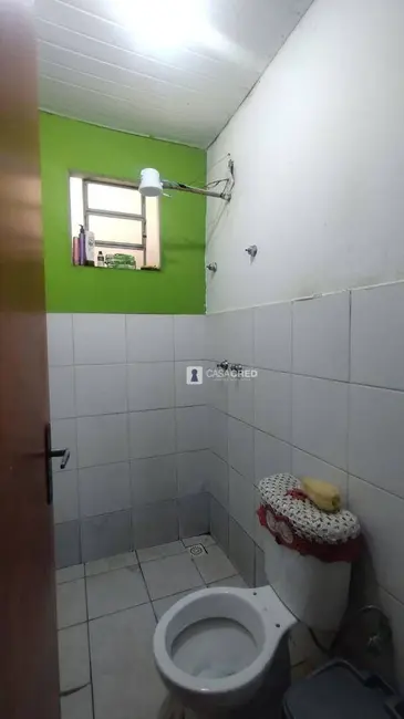 Casa com 2 quartos à venda, 200m2 em Dos Carvalhos, Varginha - MG - imagem 6 Foto 6 de Casa com 2 quartos à venda, 200m2 em Dos Carvalhos, Varginha - MG