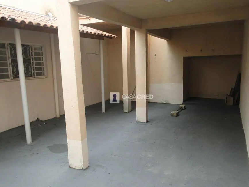 Casa com 3 quartos à venda, 260m2 em Damasco, Varginha - MG - imagem 8 Foto 8 de Casa com 3 quartos à venda, 260m2 em Damasco, Varginha - MG