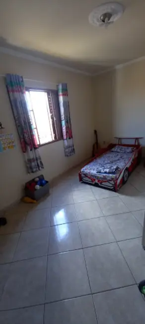 Casa com 5 quartos à venda, 250m2 em Varginha - MG - imagem 4 Foto 4 de Casa com 5 quartos à venda, 250m2 em Varginha - MG