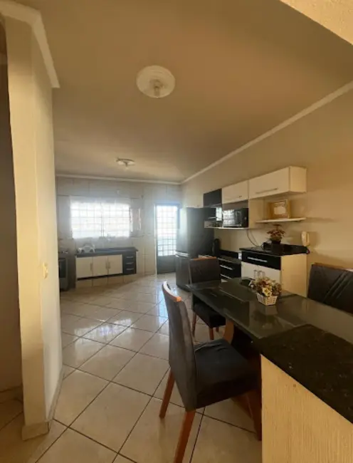 Casa com 3 quartos à venda, 300m2 em Varginha - MG - imagem 9 Foto 9 de Casa com 3 quartos à venda, 300m2 em Varginha - MG