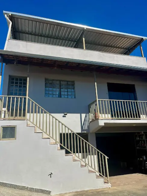 Casa com 3 quartos à venda, 300m2 em Varginha - MG - imagem 6 Foto 6 de Casa com 3 quartos à venda, 300m2 em Varginha - MG