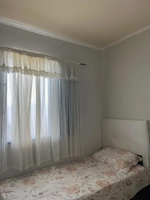 Casa com 3 quartos à venda, 300m2 em Varginha - MG - imagem 2 Foto 2 de Casa com 3 quartos à venda, 300m2 em Varginha - MG