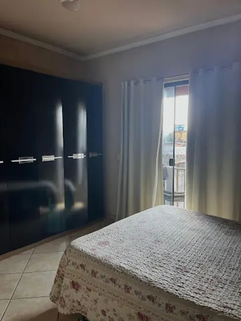 Casa com 3 quartos à venda, 300m2 em Varginha - MG - imagem 4 Foto 4 de Casa com 3 quartos à venda, 300m2 em Varginha - MG