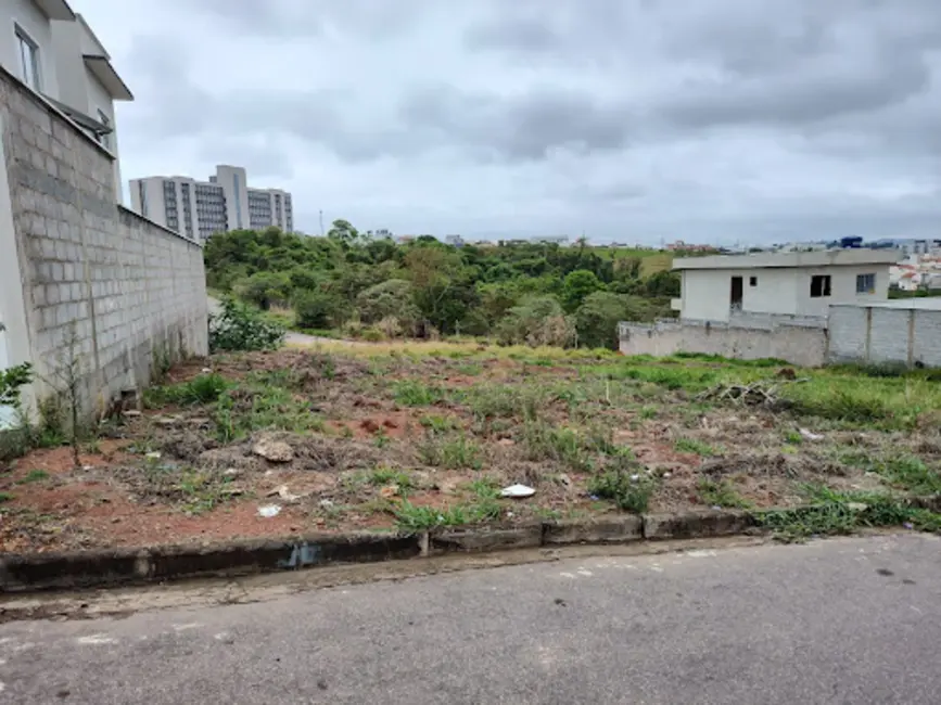 Terreno / Lote à venda, 200m2 em Varginha - MG - imagem 2 Foto 2 de Terreno / Lote à venda, 200m2 em Varginha - MG