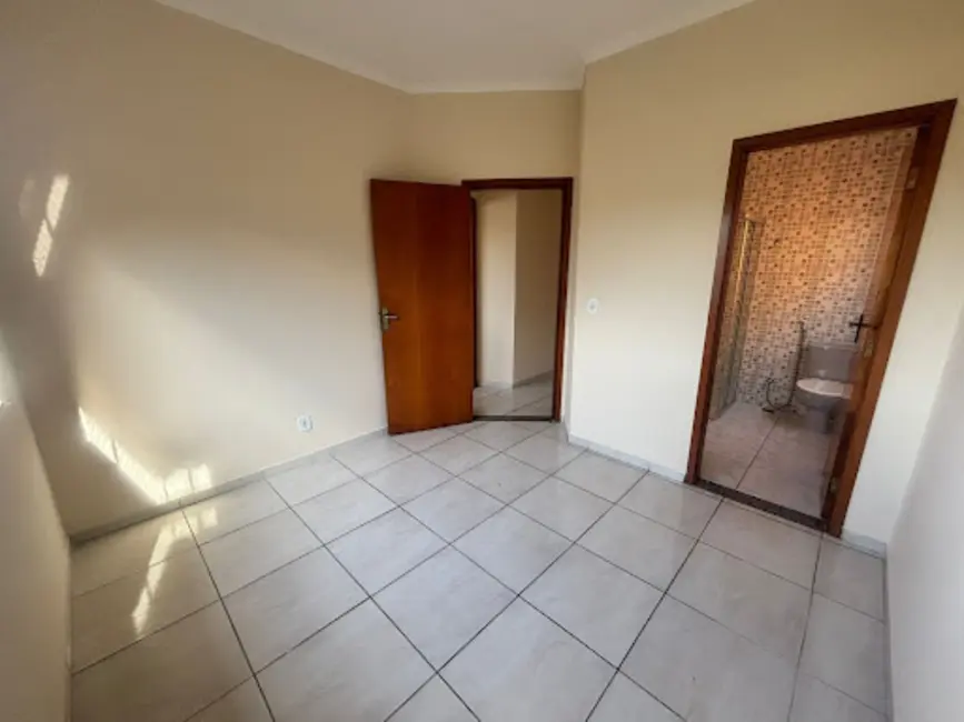 Casa com 2 quartos à venda, 250m2 em Varginha - MG - imagem 5 Foto 5 de Casa com 2 quartos à venda, 250m2 em Varginha - MG