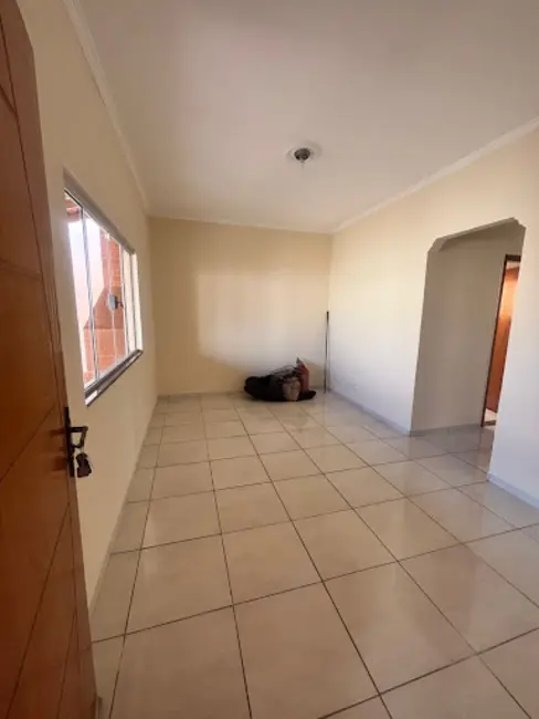 Casa com 2 quartos à venda, 250m2 em Varginha - MG - imagem 3 Foto 3 de Casa com 2 quartos à venda, 250m2 em Varginha - MG