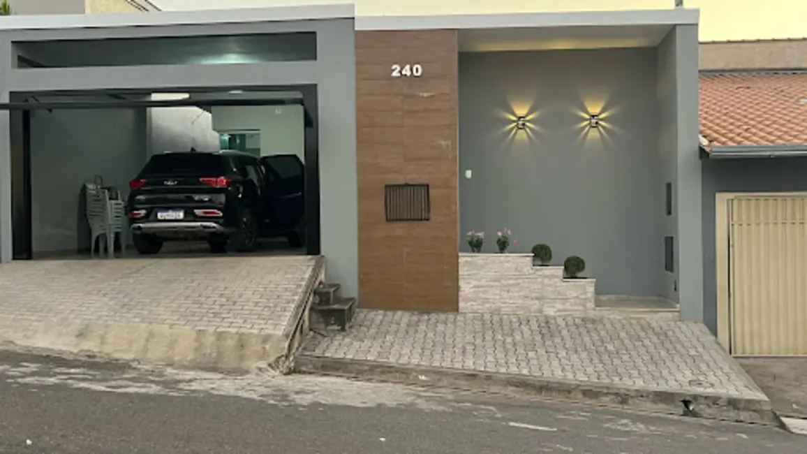 Casa com 2 quartos à venda, 200m2 em Sagrado Coração, Varginha - MG - imagem 5 Foto 5 de Casa com 2 quartos à venda, 200m2 em Sagrado Coração, Varginha - MG