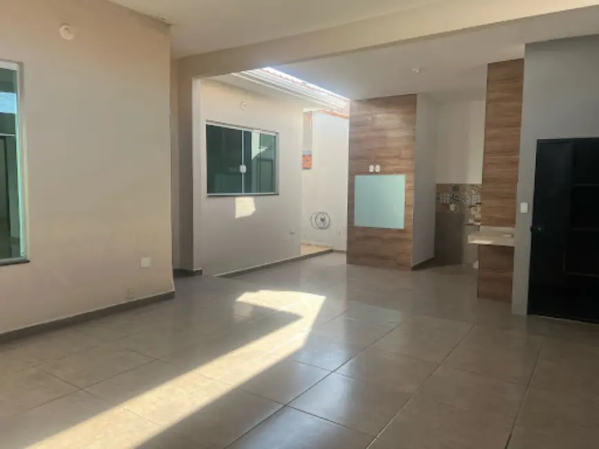Casa com 2 quartos à venda, 200m2 em Sagrado Coração, Varginha - MG - imagem 8 Foto 8 de Casa com 2 quartos à venda, 200m2 em Sagrado Coração, Varginha - MG
