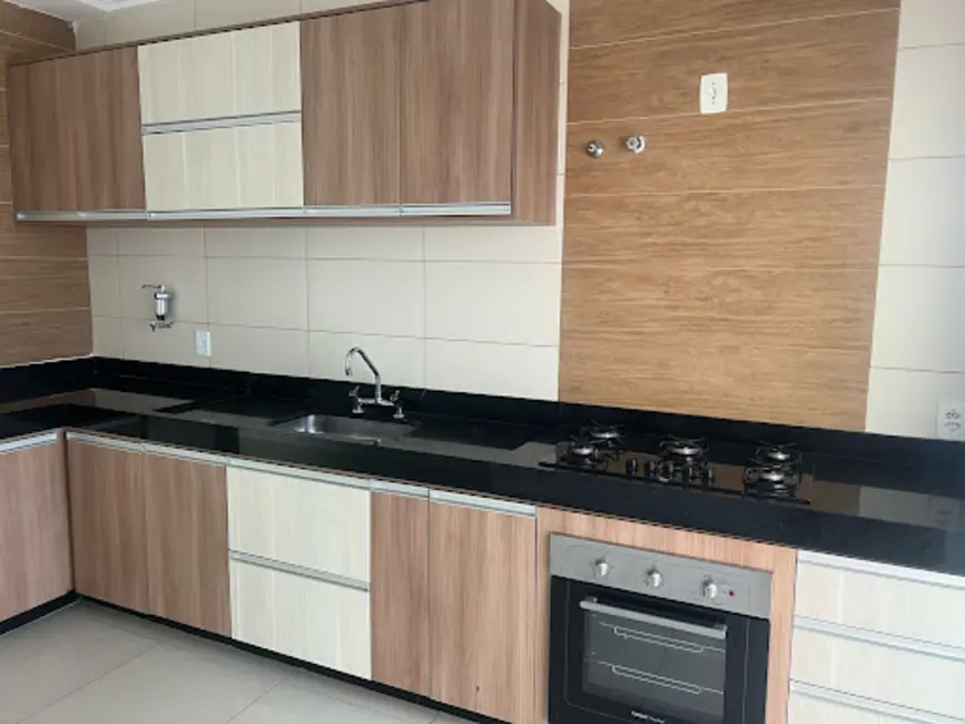 Casa com 2 quartos à venda, 200m2 em Sagrado Coração, Varginha - MG - imagem 4 Foto 4 de Casa com 2 quartos à venda, 200m2 em Sagrado Coração, Varginha - MG