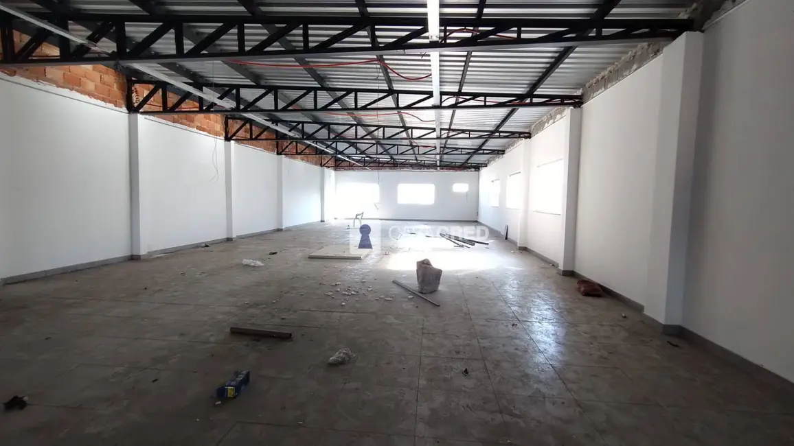 Foto 3 de Armazém / Galpão para alugar, 300m2 em Vila Paiva, Varginha - MG