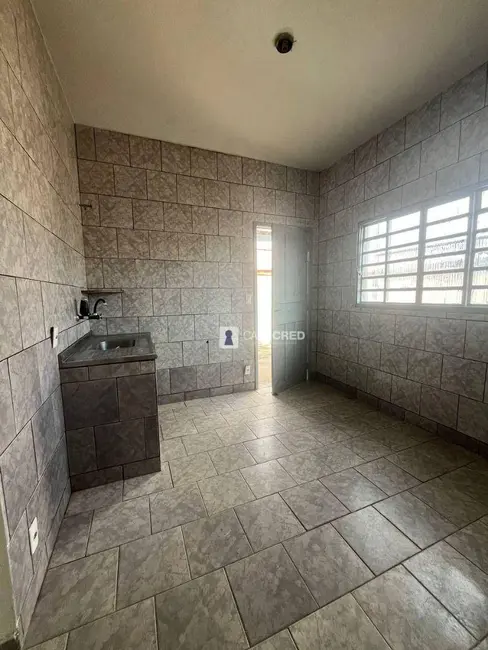 Casa com 3 quartos à venda, 210m2 em Jardim Estrela I, Varginha - MG - imagem 8 Foto 8 de Casa com 3 quartos à venda, 210m2 em Jardim Estrela I, Varginha - MG