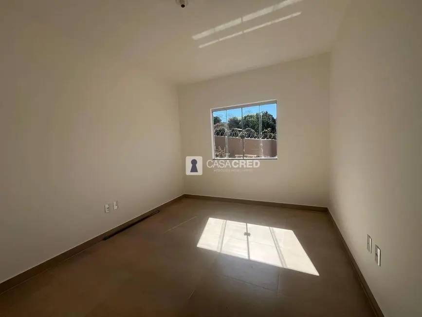 Casa com 2 quartos à venda, 220m2 em Vargem, Varginha - MG - imagem 4 Foto 4 de Casa com 2 quartos à venda, 220m2 em Vargem, Varginha - MG