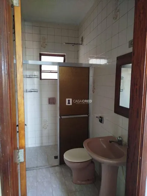 Foto 6 de Casa com 3 quartos para alugar, 200m2 em Vila Belmiro, Varginha - MG