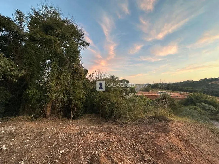 Foto 2 de Terreno / Lote à venda, 264m2 em Varginha - MG