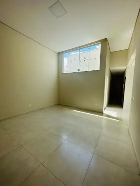 Foto 8 de Casa com 3 quartos à venda, 200m2 em Varginha - MG