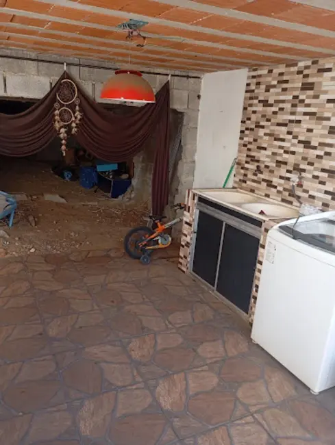 Foto 9 de Casa com 2 quartos à venda, 125m2 em Varginha - MG