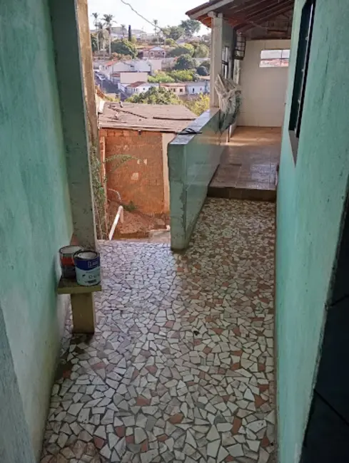 Foto 2 de Casa com 6 quartos à venda, 250m2 em Varginha - MG