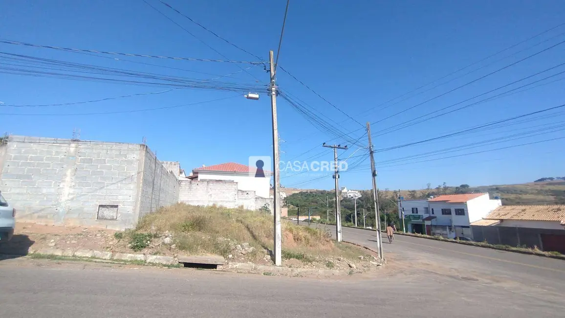 Foto 1 de Terreno / Lote à venda, 202m2 em São Lucas, Varginha - MG