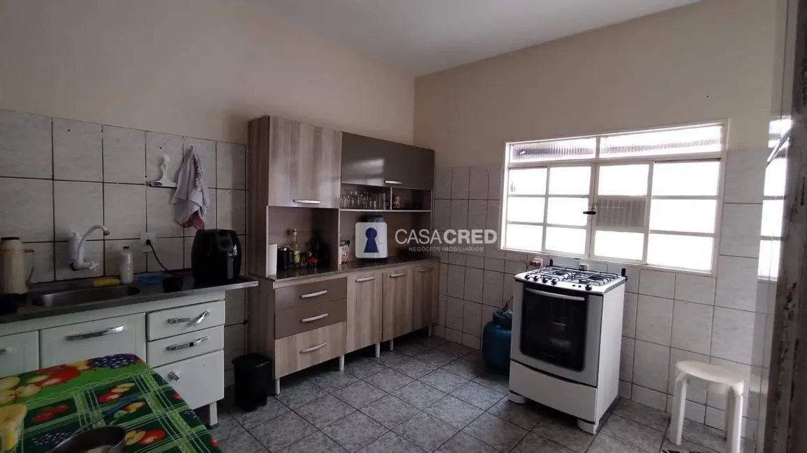 Casa com 3 quartos à venda, 249m2 em Damasco, Varginha - MG - imagem 5 Foto 5 de Casa com 3 quartos à venda, 249m2 em Damasco, Varginha - MG
