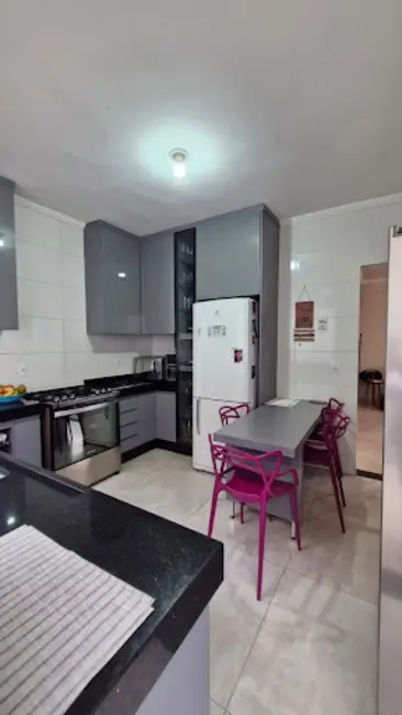 Casa com 2 quartos à venda, 151m2 em Varginha - MG - imagem 4 Foto 4 de Casa com 2 quartos à venda, 151m2 em Varginha - MG