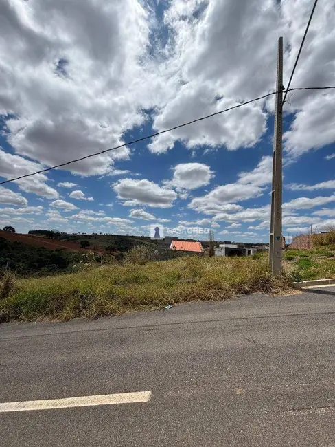 Foto 1 de Terreno / Lote à venda, 200m2 em Fausto Ribeiro, Varginha - MG
