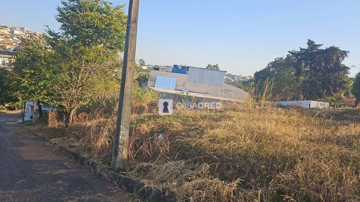Foto 2 de Terreno / Lote à venda, 235m2 em Jardim Áurea, Varginha - MG
