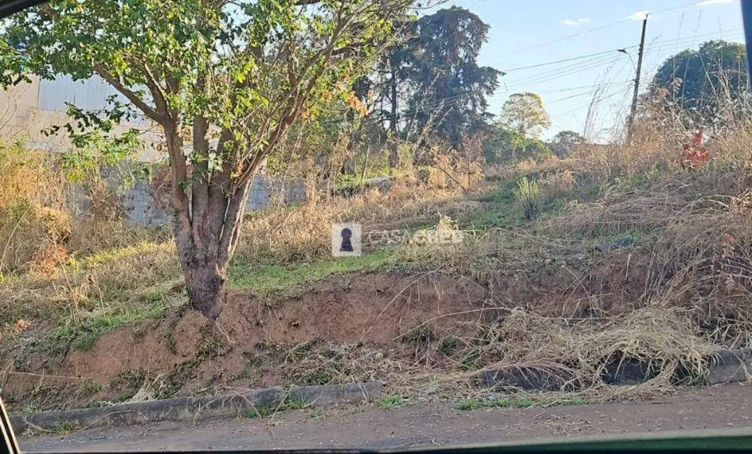 Foto 1 de Terreno / Lote à venda, 235m2 em Jardim Áurea, Varginha - MG