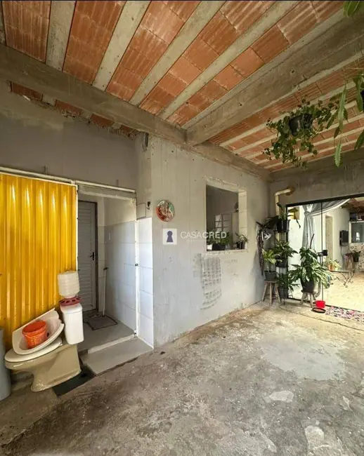 Casa com 2 quartos à venda, 180m2 em Centro, Varginha - MG - imagem 8 Foto 8 de Casa com 2 quartos à venda, 180m2 em Centro, Varginha - MG