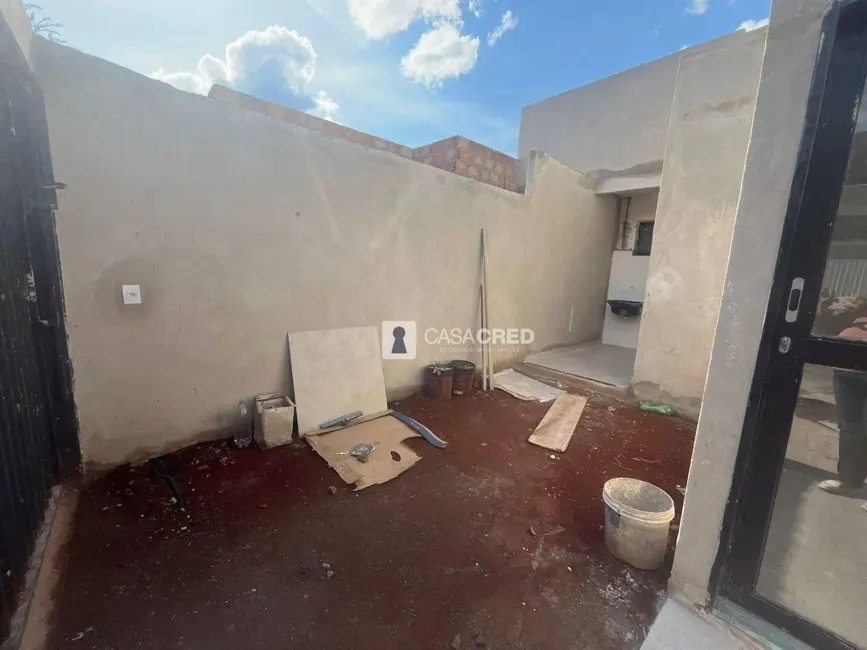 Casa com 2 quartos à venda, 43m2 em Varginha - MG - imagem 4 Foto 4 de Casa com 2 quartos à venda, 43m2 em Varginha - MG