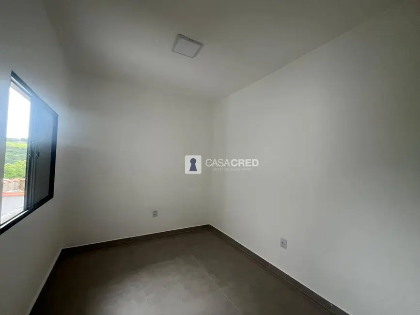 Foto 7 de Casa com 2 quartos à venda, 43m2 em Varginha - MG