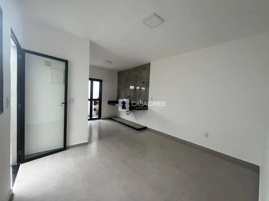 Foto 2 de Casa com 2 quartos à venda, 43m2 em Varginha - MG