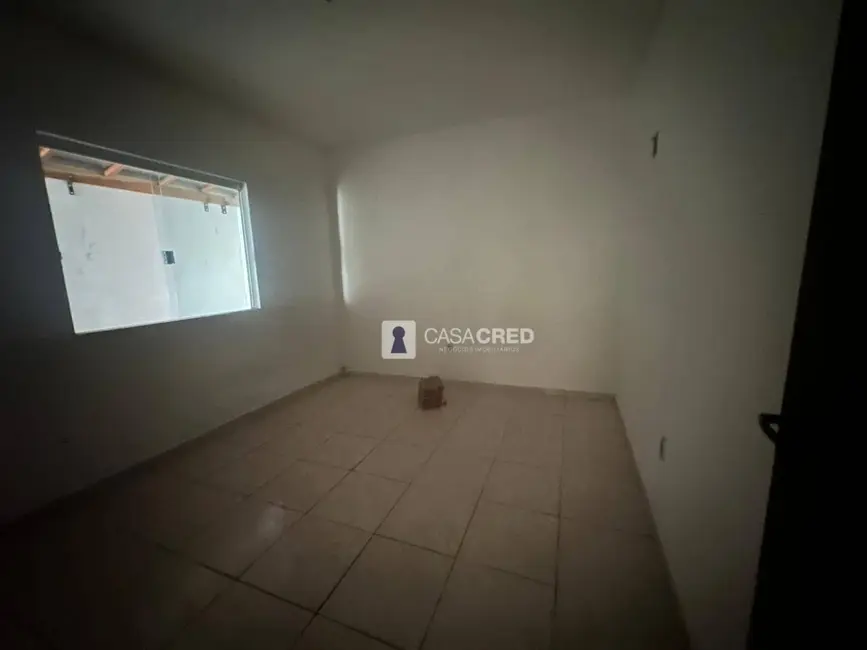 Casa com 2 quartos à venda, 100m2 em Jardim São Joaquim, Varginha - MG - imagem 6 Foto 6 de Casa com 2 quartos à venda, 100m2 em Jardim São Joaquim, Varginha - MG