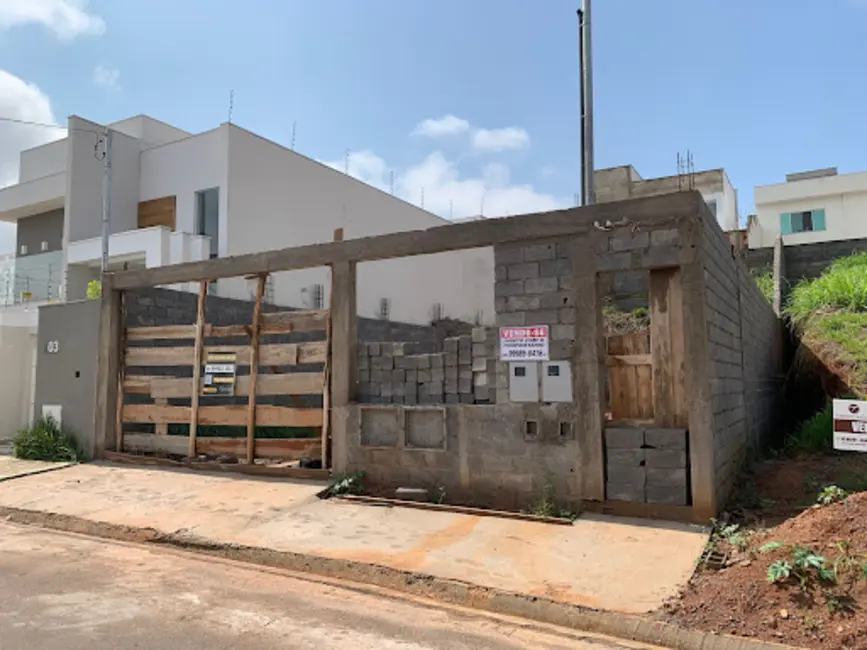 Foto 2 de Terreno / Lote à venda, 250m2 em Varginha - MG