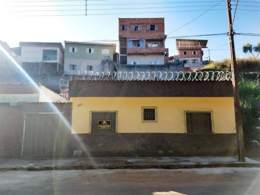 Foto 1 de Casa com 2 quartos à venda, 205m2 em Jardim Renata, Varginha - MG