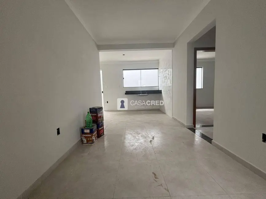Apartamento com 2 quartos à venda, 66m2 em Jardim Áurea, Varginha - MG - imagem 2 Foto 2 de Apartamento com 2 quartos à venda, 66m2 em Jardim Áurea, Varginha - MG