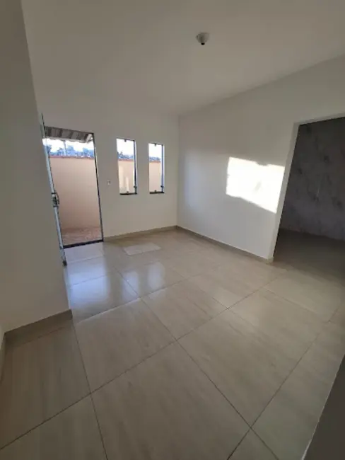 Foto 2 de Casa com 2 quartos à venda, 150m2 em Imperial, Varginha - MG