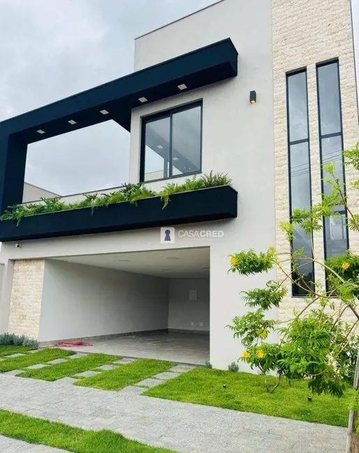 Foto 1 de Casa de Condomínio com 3 quartos à venda, 200m2 em Parque das Américas, Varginha - MG