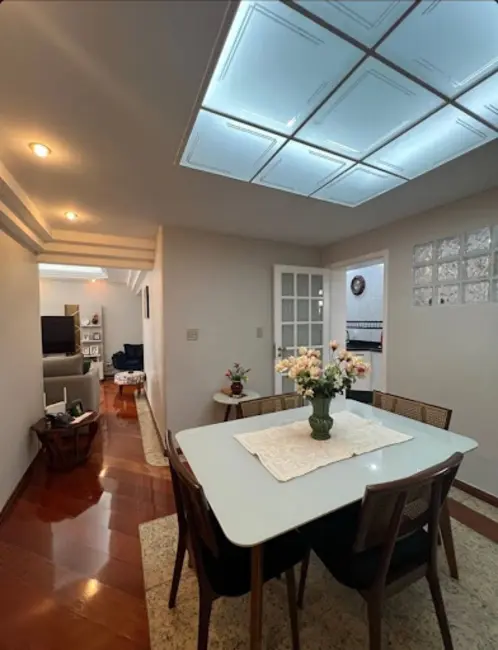 Foto 9 de Apartamento com 3 quartos à venda, 123m2 em Centro, Varginha - MG